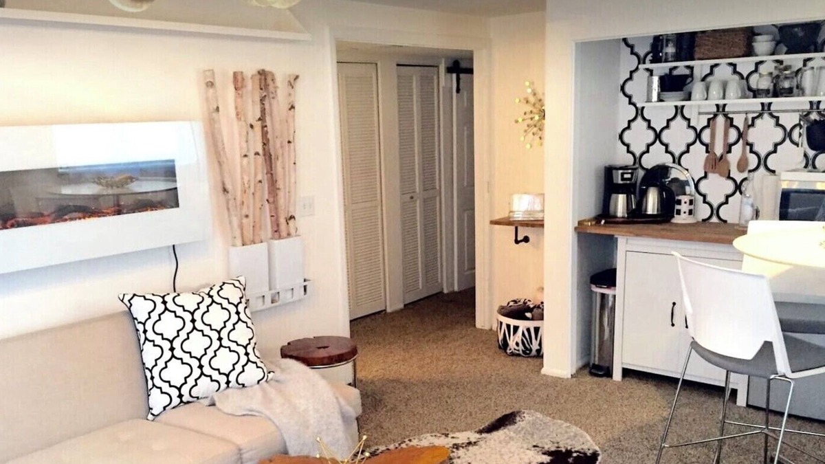 Cherry Creek House | Cherry Creek Chic Retreat🍒