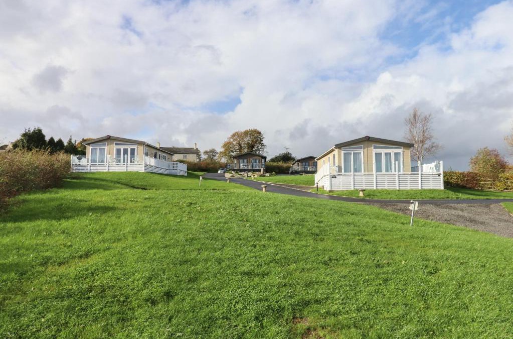 Teigngrace House | Cherry Lodge