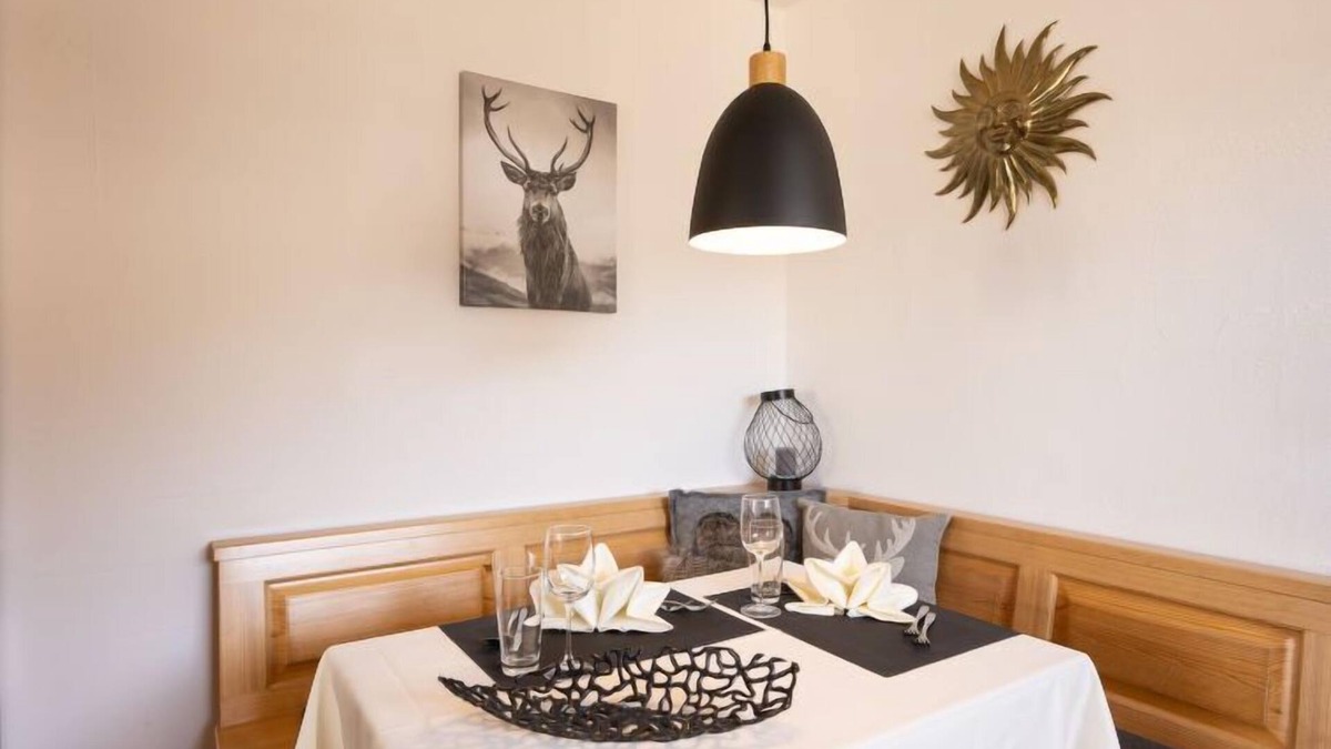 Champfer Apartment | Chesa Corvatsch 211 - Champfer by Interhome