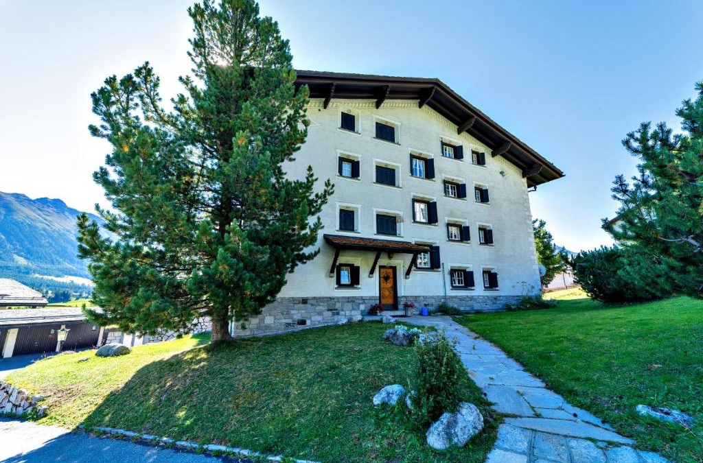 Celerina-Schlarigna Apartment | Chesa La Funtauna - Celerina