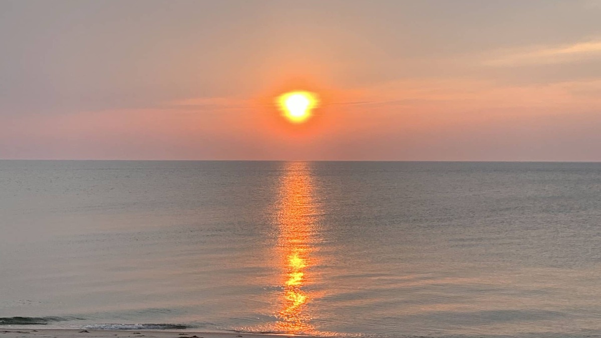 Silver Beach Cottage | Chesapeake Bay Beach Cottage,private beach book Fall now!