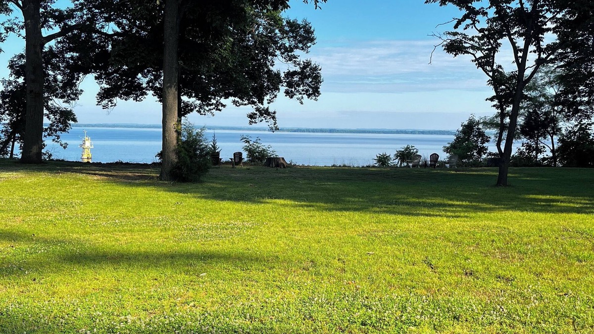 Earlville House | Chesapeake Bay Waterfront Cottage. Comforts of home with unobstructed water view