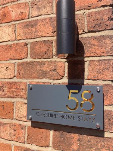 Crewe House | Cheshire Home Stays