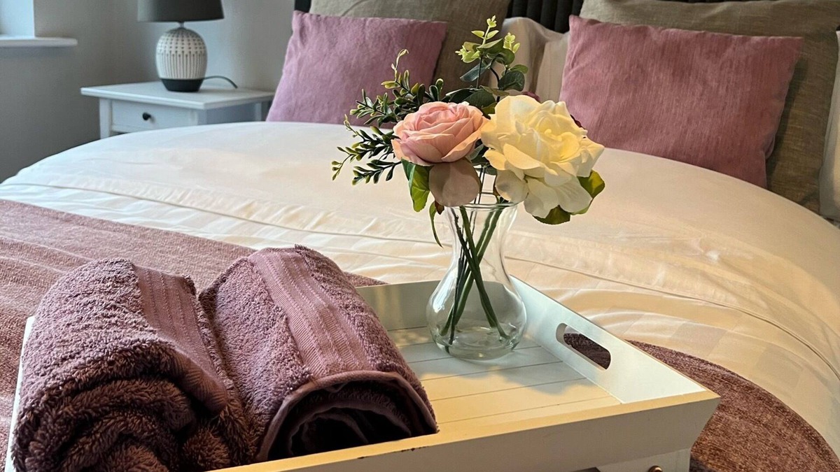 Wilmslow House | Cheshire Retreat