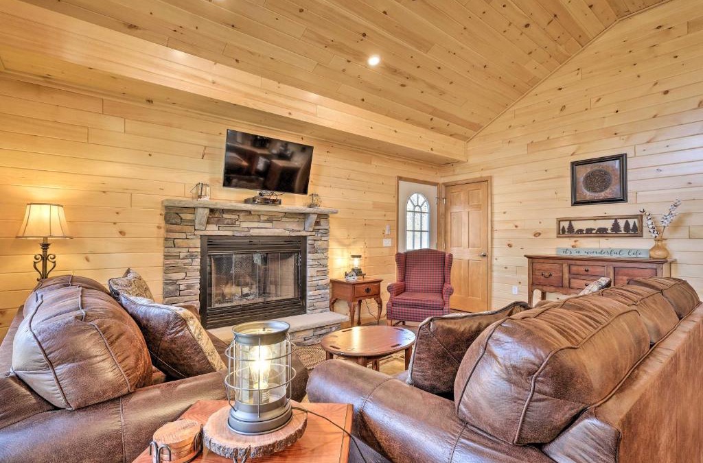 Chestertown House | Chestertown Hideaway with Lake and Beach Access!