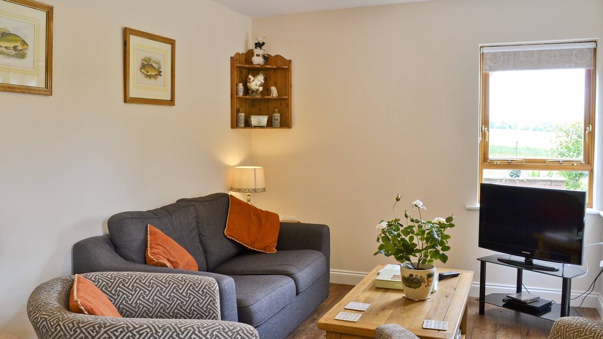 Diss Cottage | Chestnut Cottage-27565