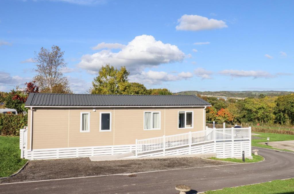 Teigngrace House | Chestnut Lodge