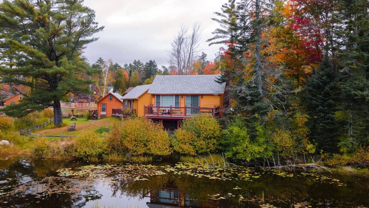 Bethlehem Cabin | Chestnut Studio: Historic Lakeside Log Cabin