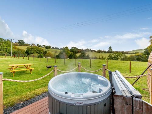 Welshpool House | Chestnut Uk36261