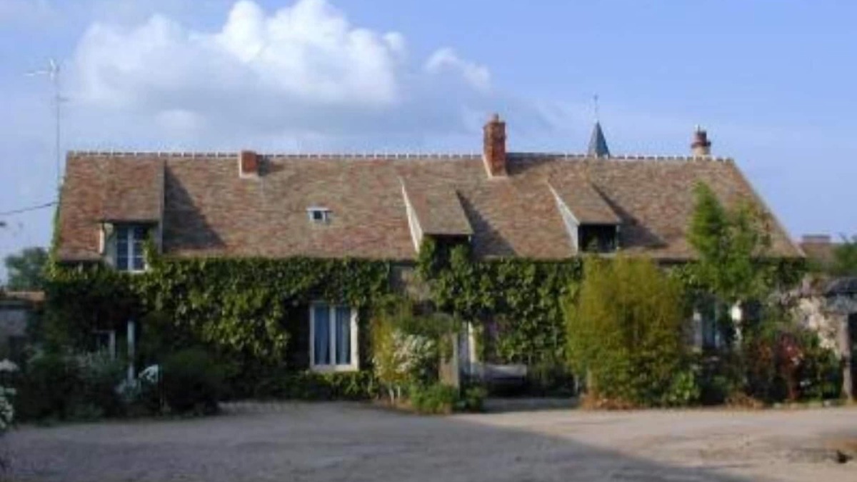 Chevannes Other | Chevannes: House with character