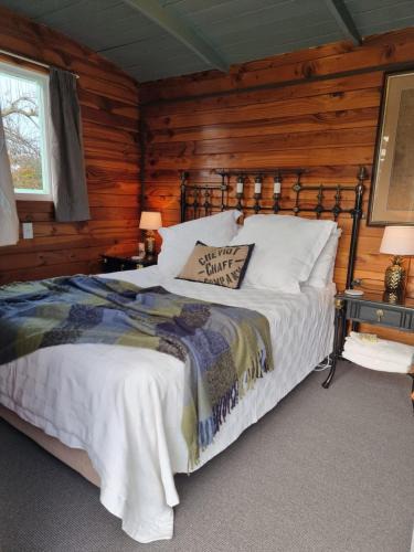 Cheviot Hotel | Cheviot Motels, Cabins and Camp