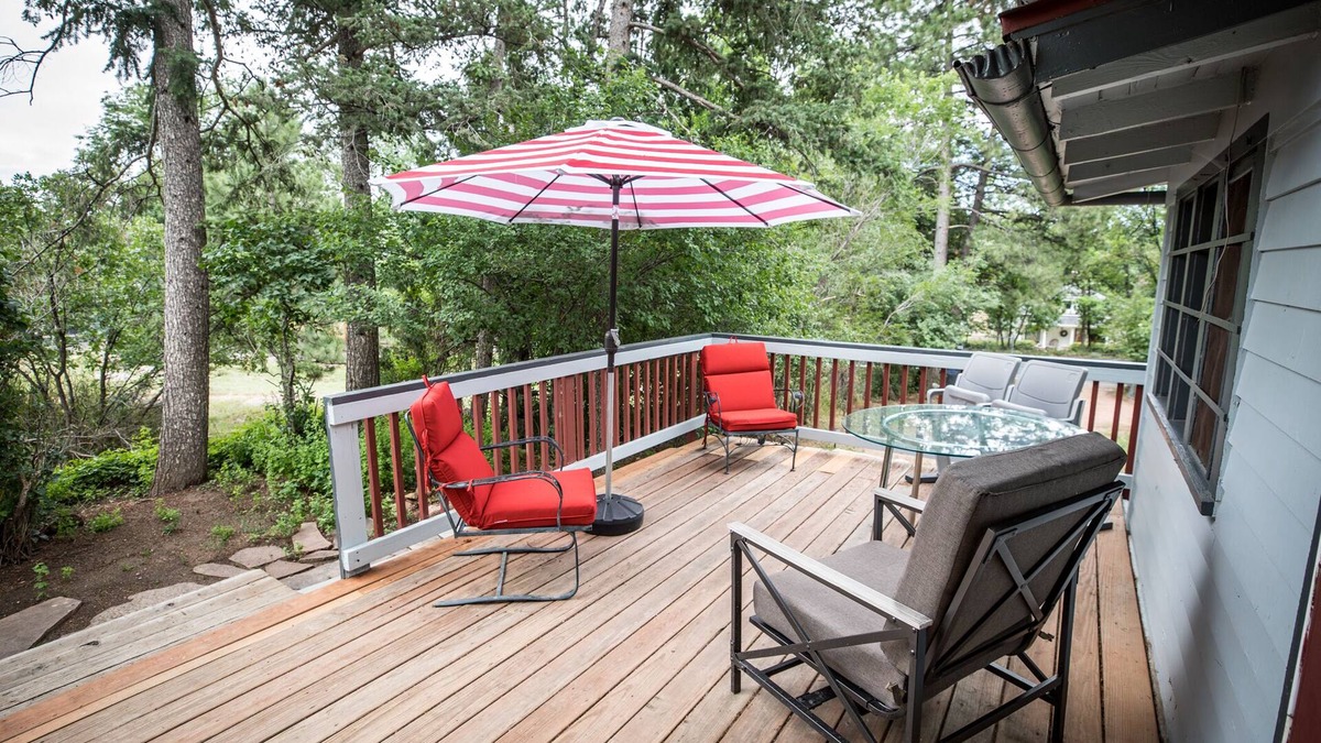 Broadmoor Cabin | Cheyenne Cañon Cabin, Hiking, Biking From The Door! 4 Blks To Broadmoor