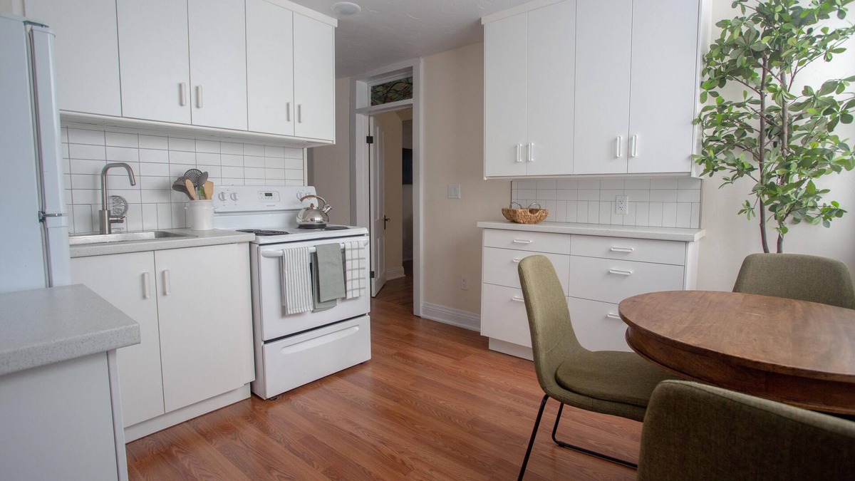 Broadmoor Apartment | Cheyenne Canyon Getaway