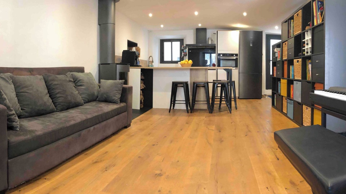 Nonza House | Chez Angelo - Beautiful, completely renovated family home in the heart of Nonza