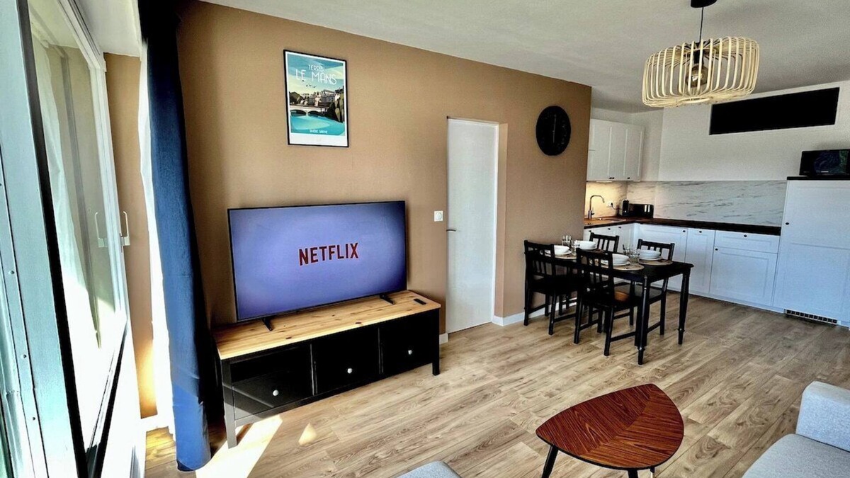 Heuze - Saint-Georges Apartment | Chez Béranger - near train station/congress center