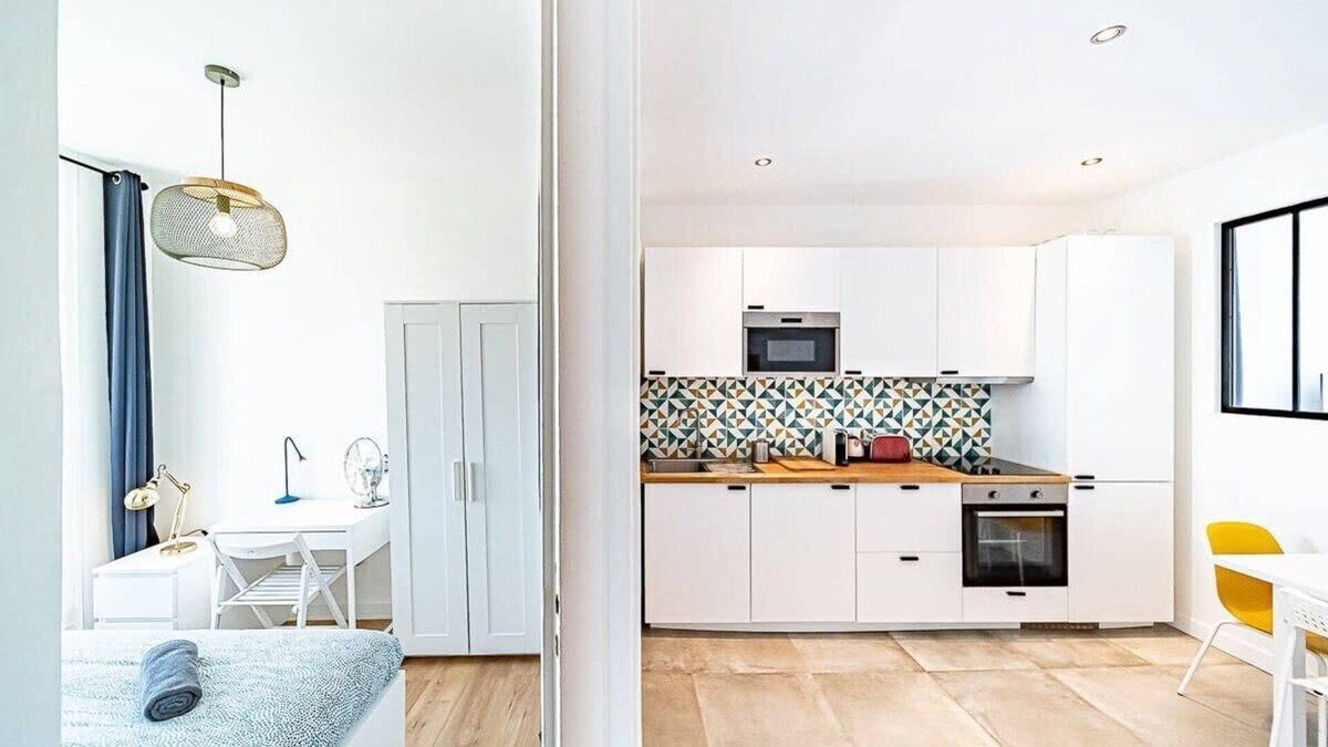 Gerland Apartment | Chez Baptiste - charmant 3 pers - Debourg