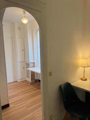 Villejuif Apartment | Chez Bleu