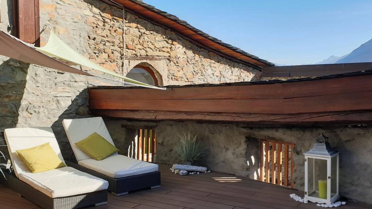 Saillon House | Chez Constance