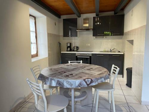Chavornay House | Chez Emile
