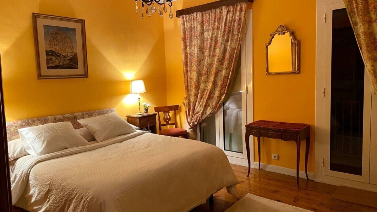 Bourg-Madame Apartment | Chez Hélène, adapted PMR (disabled) dogs welcome 4 pax, 3*gites de France