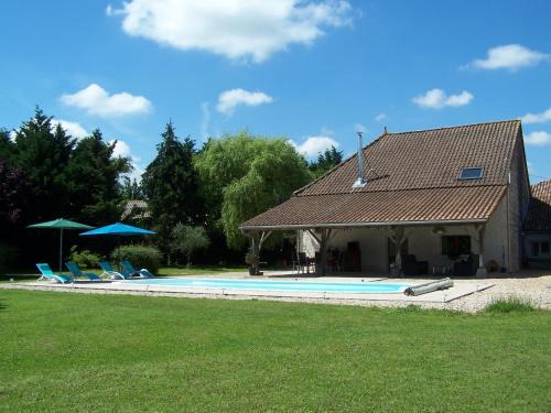 Saint-Ciers-Champagne House | Chez Jousseaume Chambre d'Hôtes et Gites