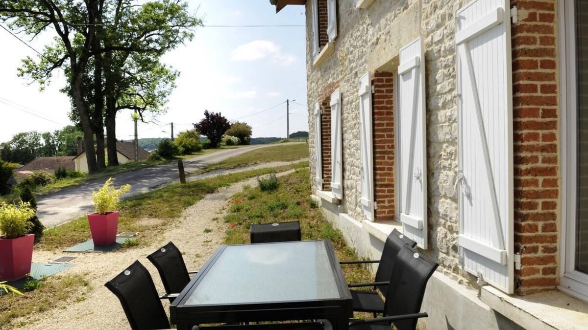 Noe-les-Mallets House | Chez L - NOE LES MALLETS