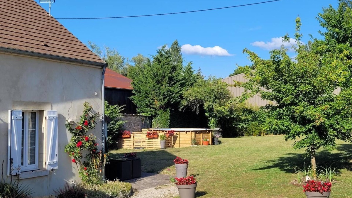 Noe-les-Mallets House | Chez la Francine - NOE LES MALLETS