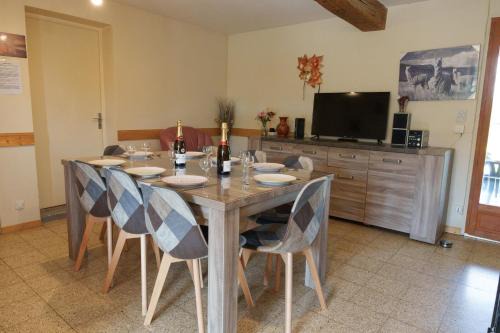 Savigny-Poil-Fol House | chez les tontons