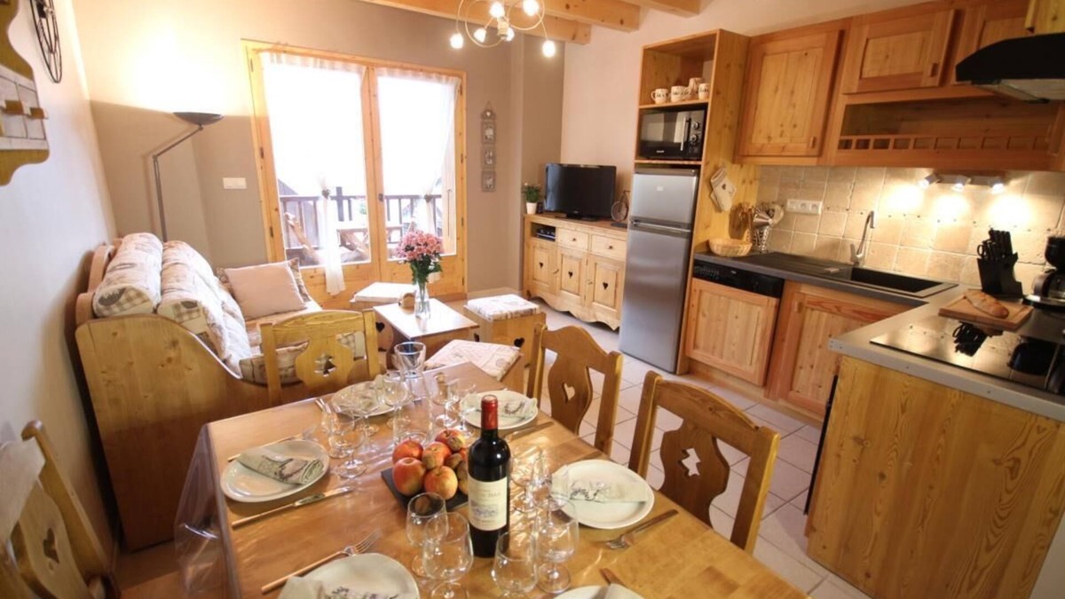 Albiez-Montrond House | Chez Marie - Albiez Montrond