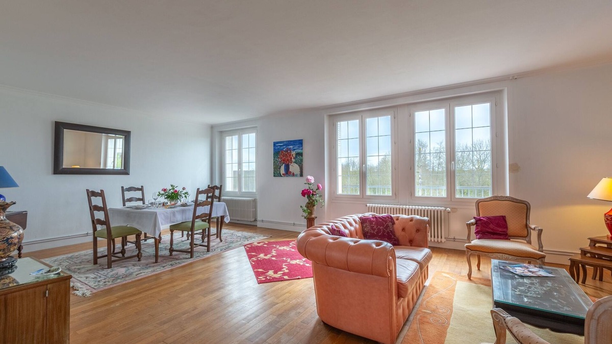 La Ville-aux-Clercs Apartment | Chez Maryse & Guy - Bel Appt pour 4 avec jardin