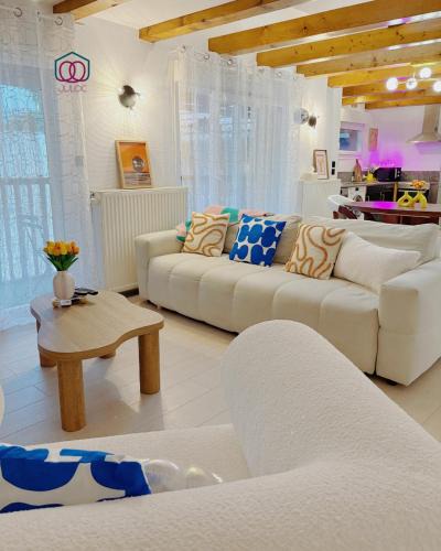 Koenigshoffen Est Apartment | Chez Maya - Triplex cosy proche gare