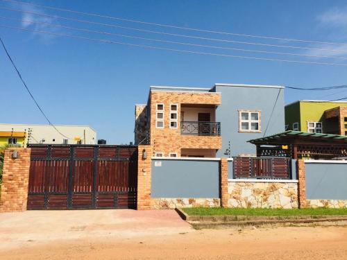 North Legon Apartment | Chez nous house