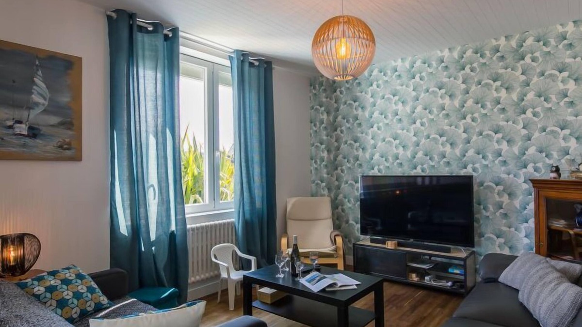 Plougasnou House | Chez Pascaline by Interhome