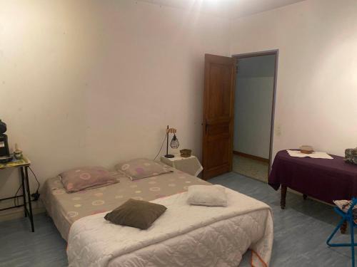Entrechaux House | Chez Steven