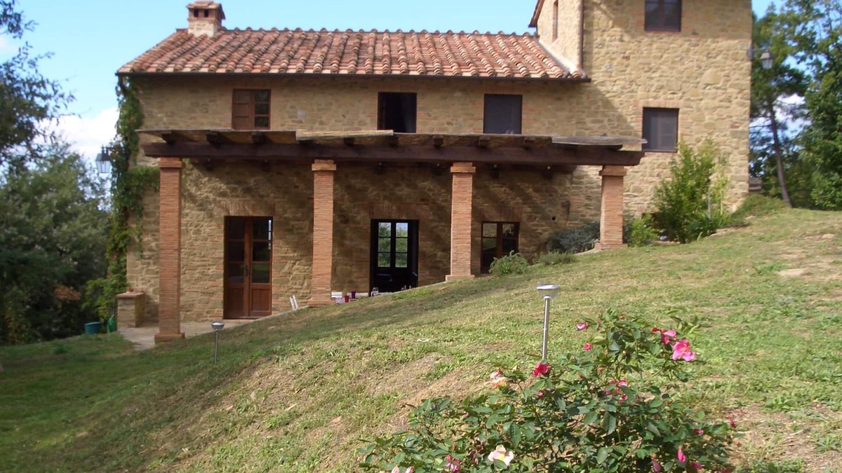 Gaiole in Chianti Villa | Chianti Villa with pool far reaching views towards the sunset in woods&vineyards