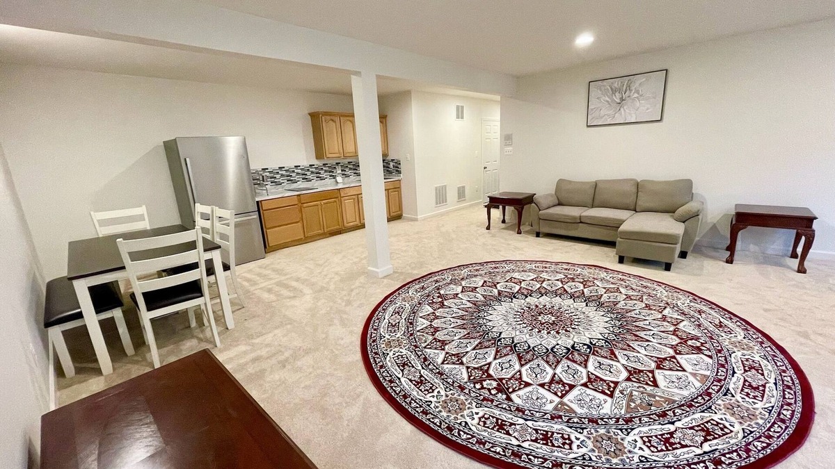 Travilah Apartment | Chic 1-bedroom basement apartment