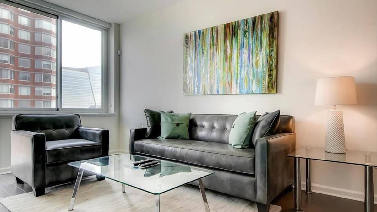 Hudson Exchange Apartment | Chic 1BR | Full Kitchen & Laundry | Minutes from NYC