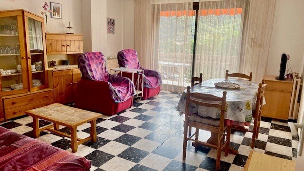 Amelie-les-Bains-Palalda Apartment | Chic 2-Room Apartment with Terrace, Veranda, and Garage, Near City Center and Cures, Sleeps 5