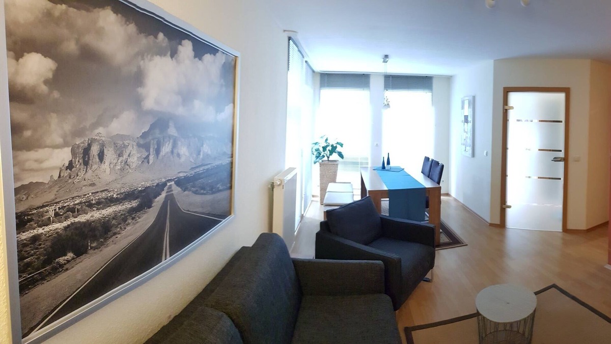 Saulheim Apartment | Chic 2-room basement apartment with a separate entrance in the family home