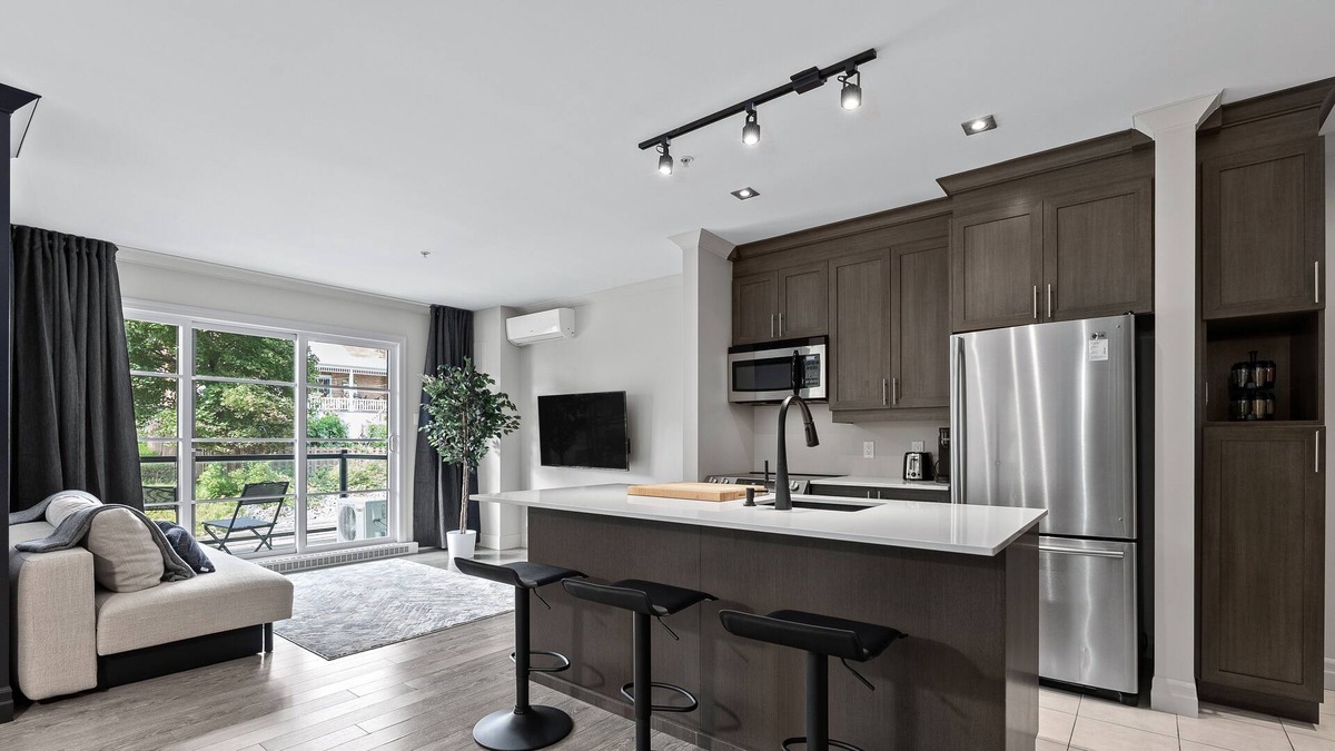 Boischatel Condo | CHIC 201 at Montmorency Falls 10 minutes from Old Quebec
