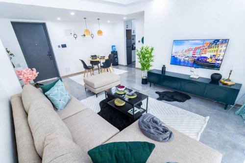 Kilimani Apartment | Chic 2BR City Apartment