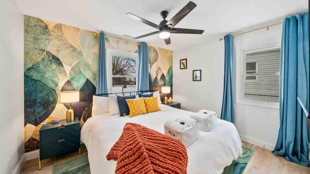 South Bend House | Chic 2BR Near ND King+Queen Beds Firepit/Grill