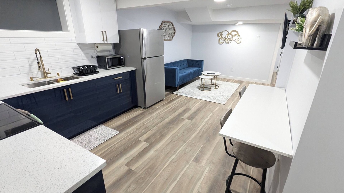 Northeast Edmonton House | Chic 2BR Suite | Kitchen, Laundry, Near Elk Island & West Edmonton Mall