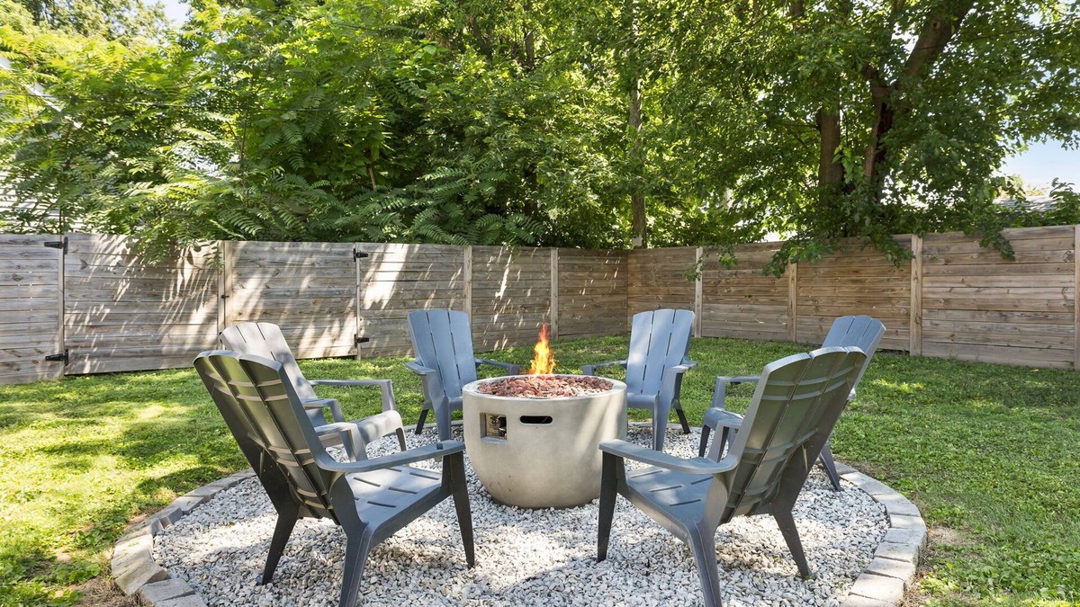 Fountain Square House | Chic 3BR | Fire Pit | Private Yard