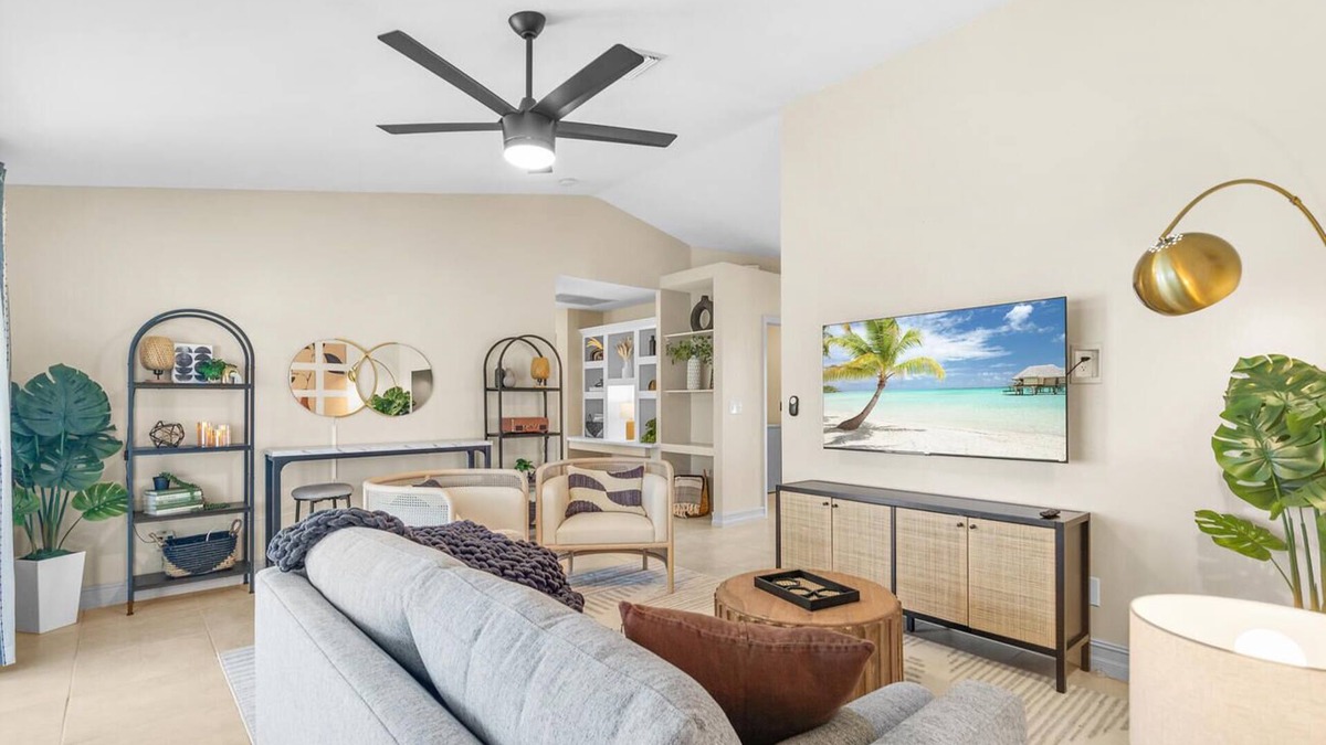 Mariner House | Chic 3BR Waterfront Stay in Cape Coral