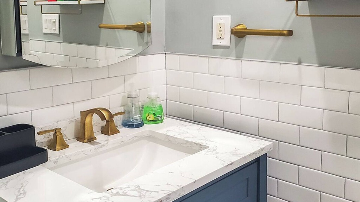 Amityville Apartment | Chic and Private Studio near the Amityville Horor house!