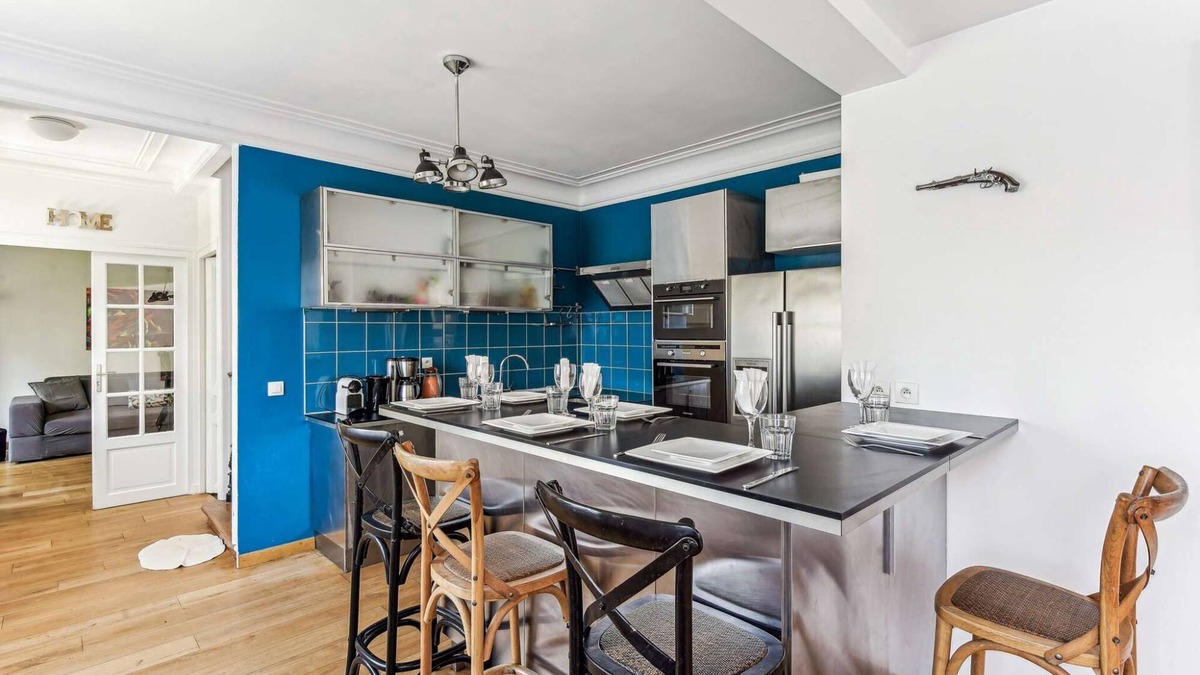 Asnieres-sur-Seine Villa | Chic and spacious house near Paris
