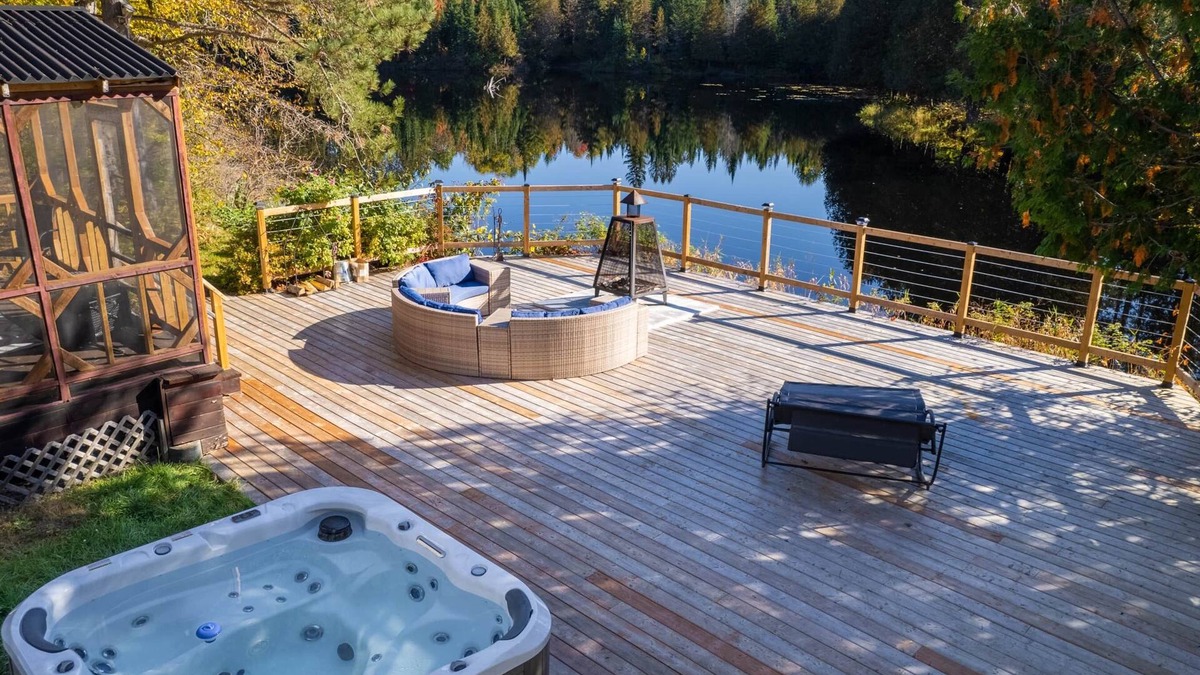 Amherst Ski Chalet | Chic Antique & Spa