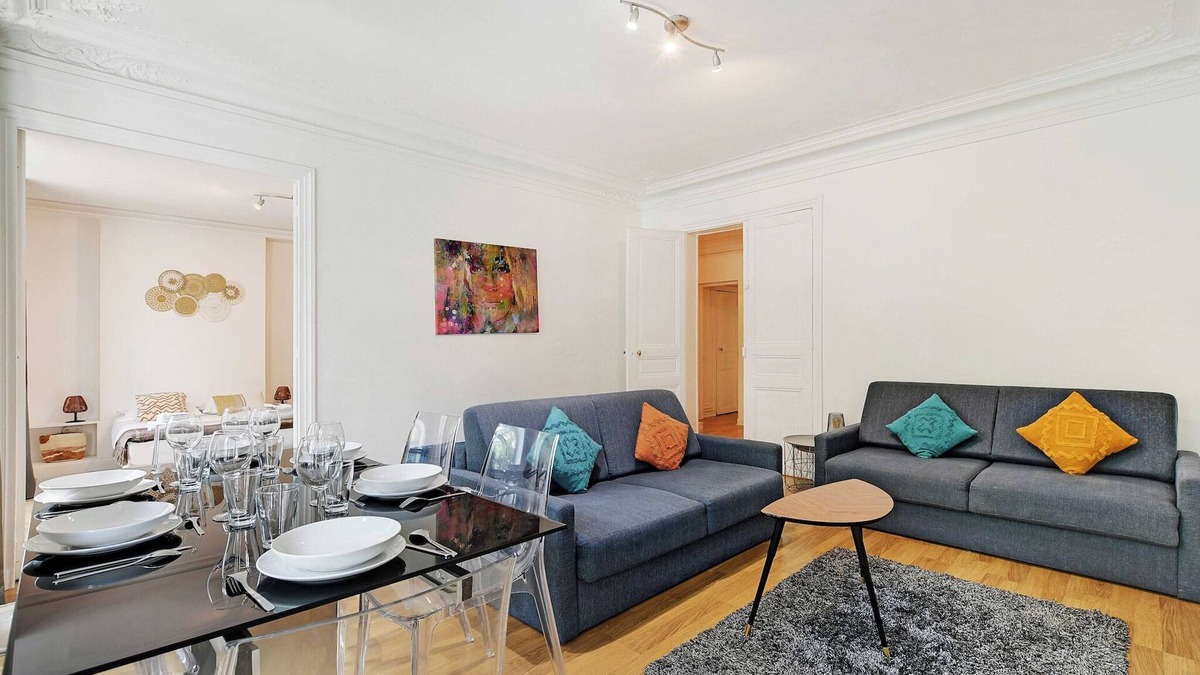 Porte-Saint-Martin Apartment | Chic apartment - 3BR/10P - Gare de l'Est/République