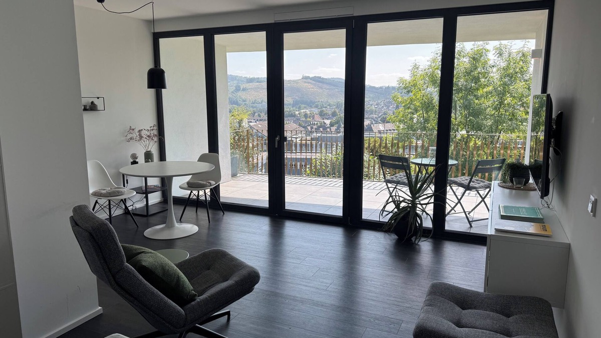 Attendorn Apartment | Chic apartment in a central location with a large balcony and views over the city